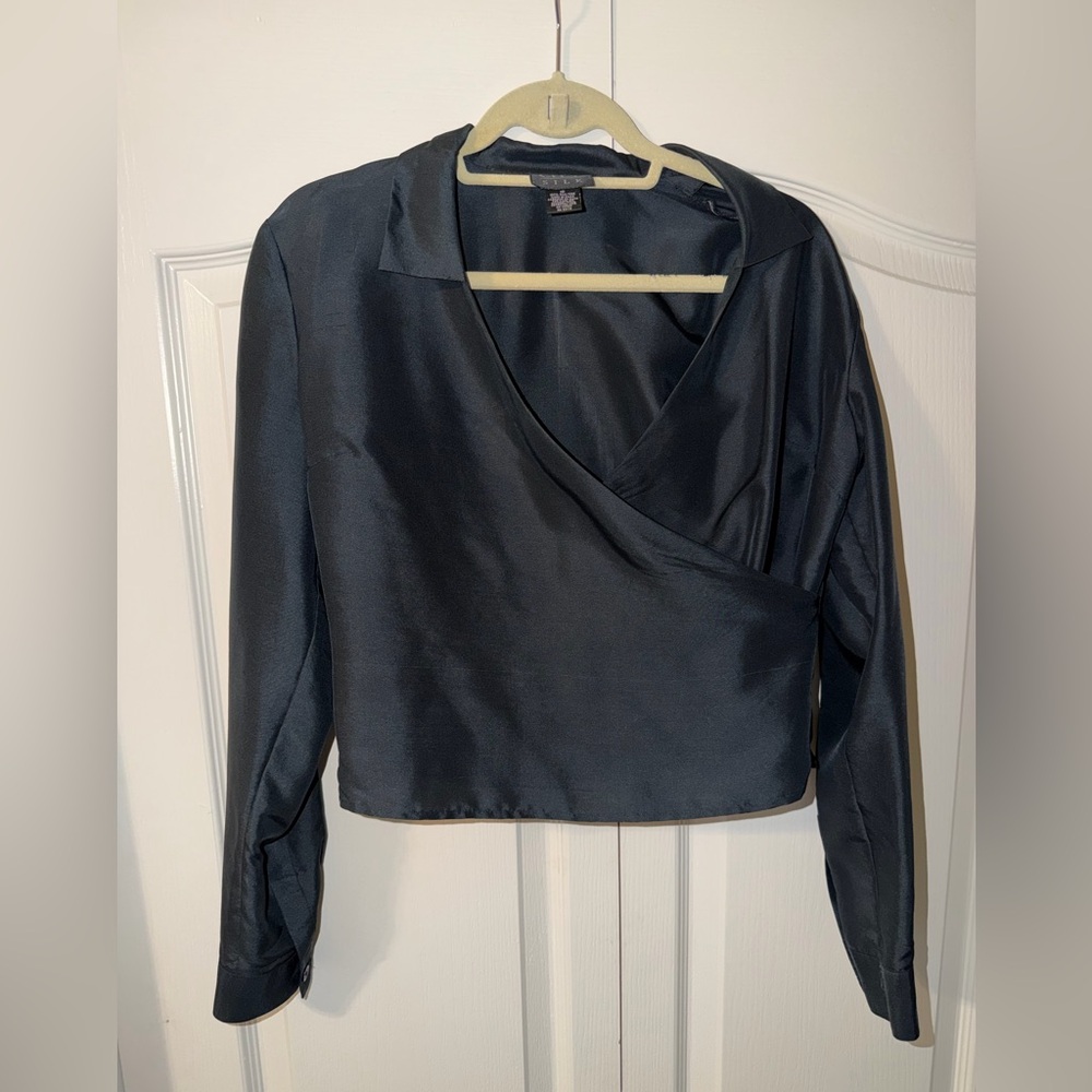 City Silk elegant black top
